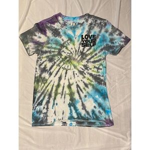 💥SOLD!💥   Love your self tee